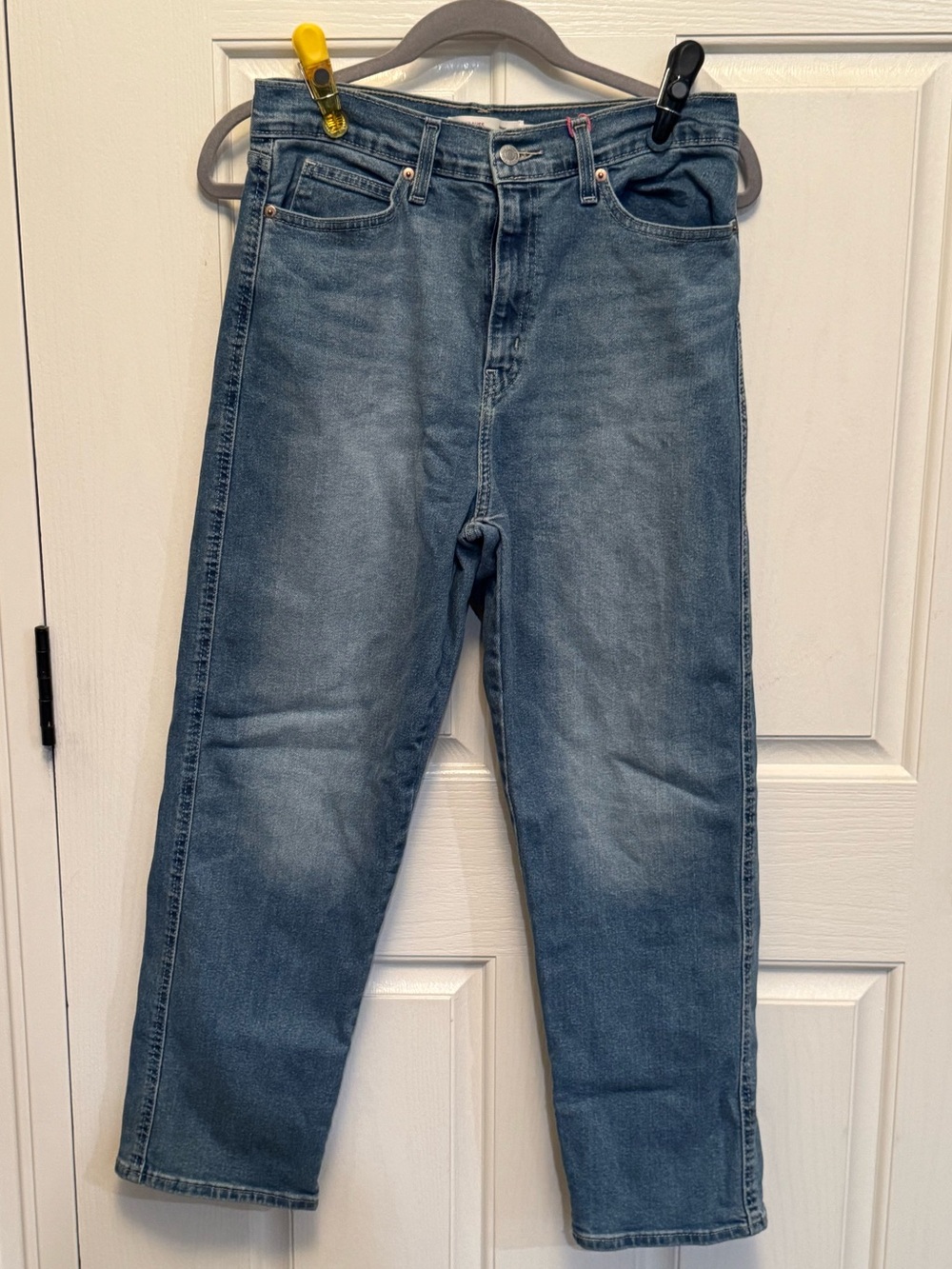 Levi's Women’s Signature Vintage High Rise Light Blue Straight Jeans Size 8
